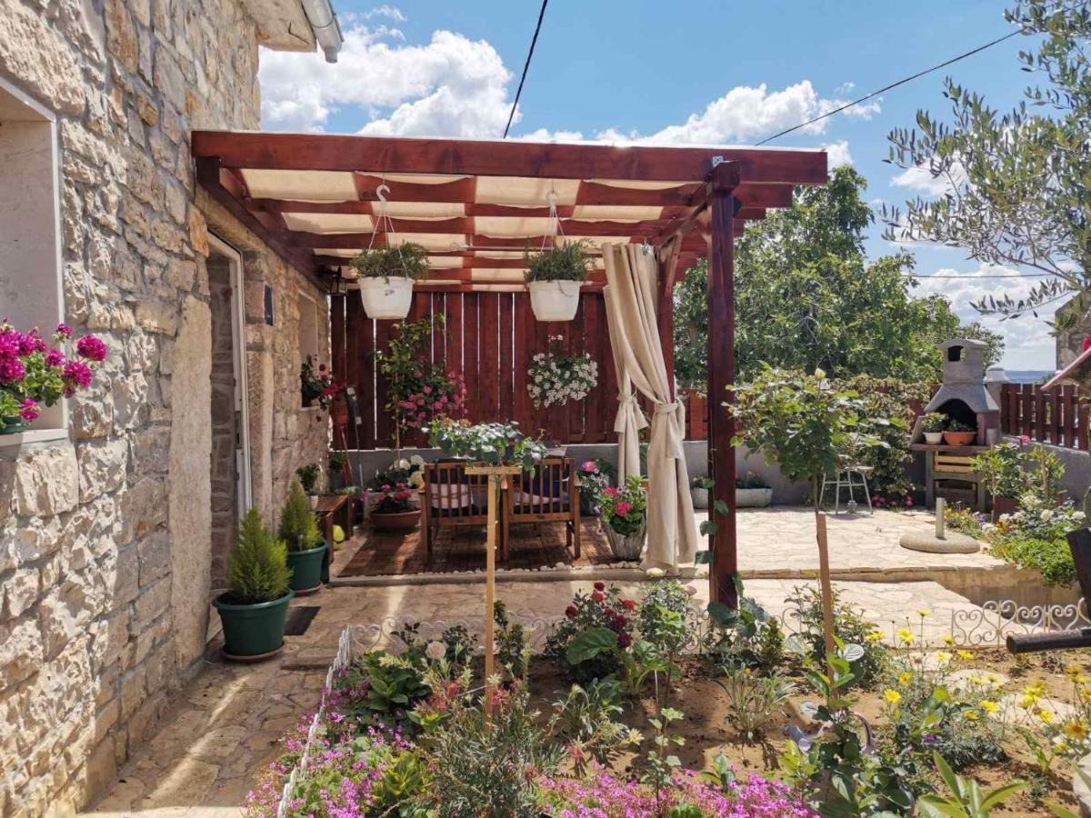 Villa Kuca Za Odmor Delfina à Slivnica Extérieur photo